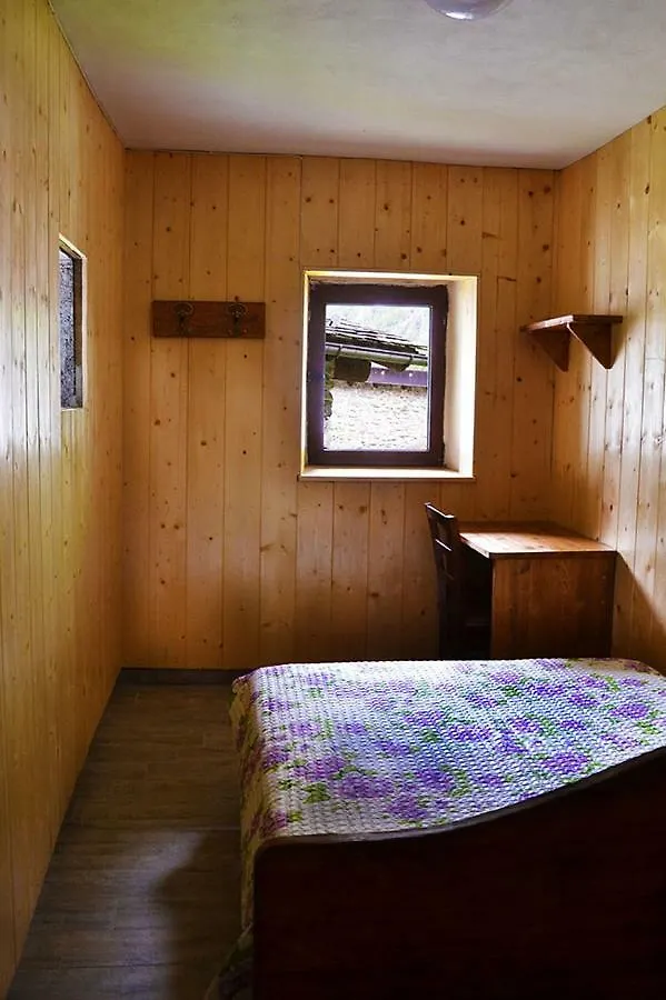 Bed and Breakfast Rifugio Mello San Martino  Bed & Breakfast