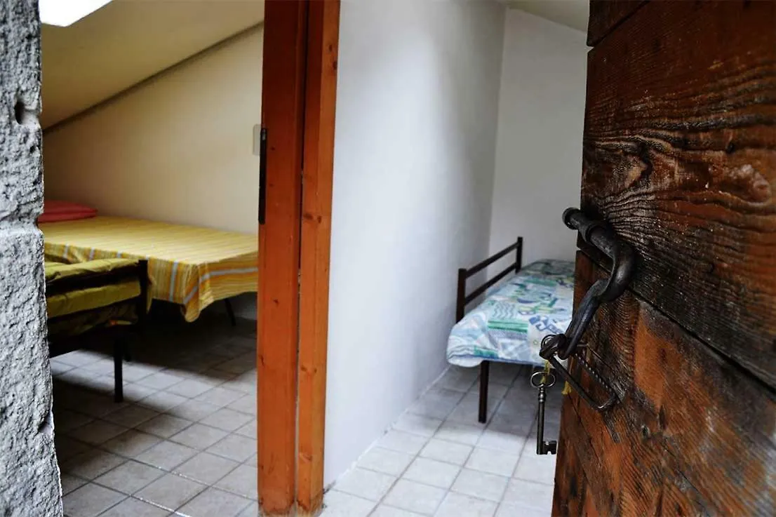 Rifugio Mello Bed and Breakfast San Martino  Bed & Breakfast San Martino (Sondrio)